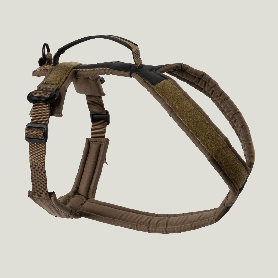Non-stop Dogwear Line Harness Grip WD – et specialdesignet sele med grip, der giver maksimal kontrol og komfort under træning og hundesport, ideel til arbejds- og aktive hunde.